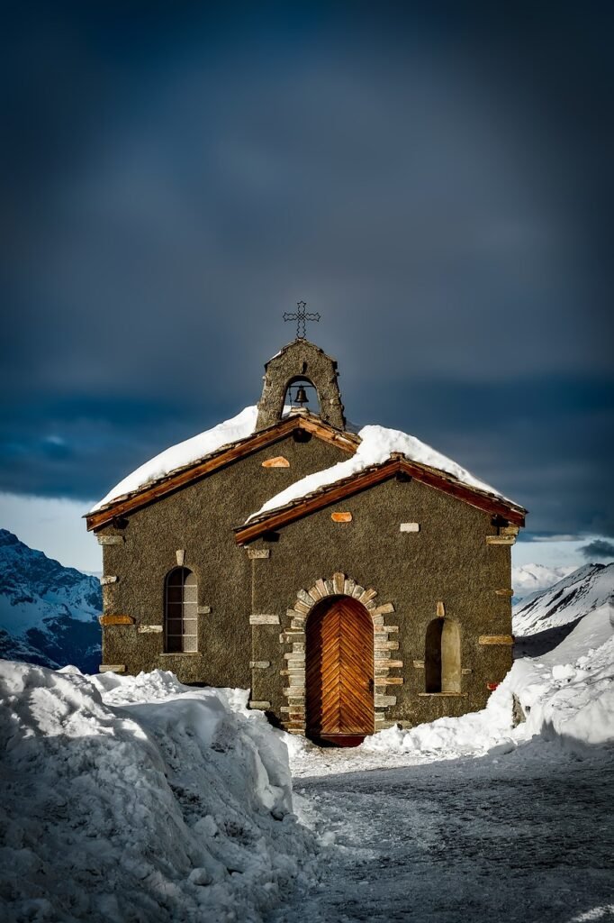 church, snow, mountains-1581920.jpg