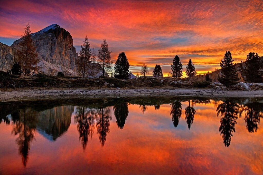 lago di limides, dolomites, alps-3025780.jpg