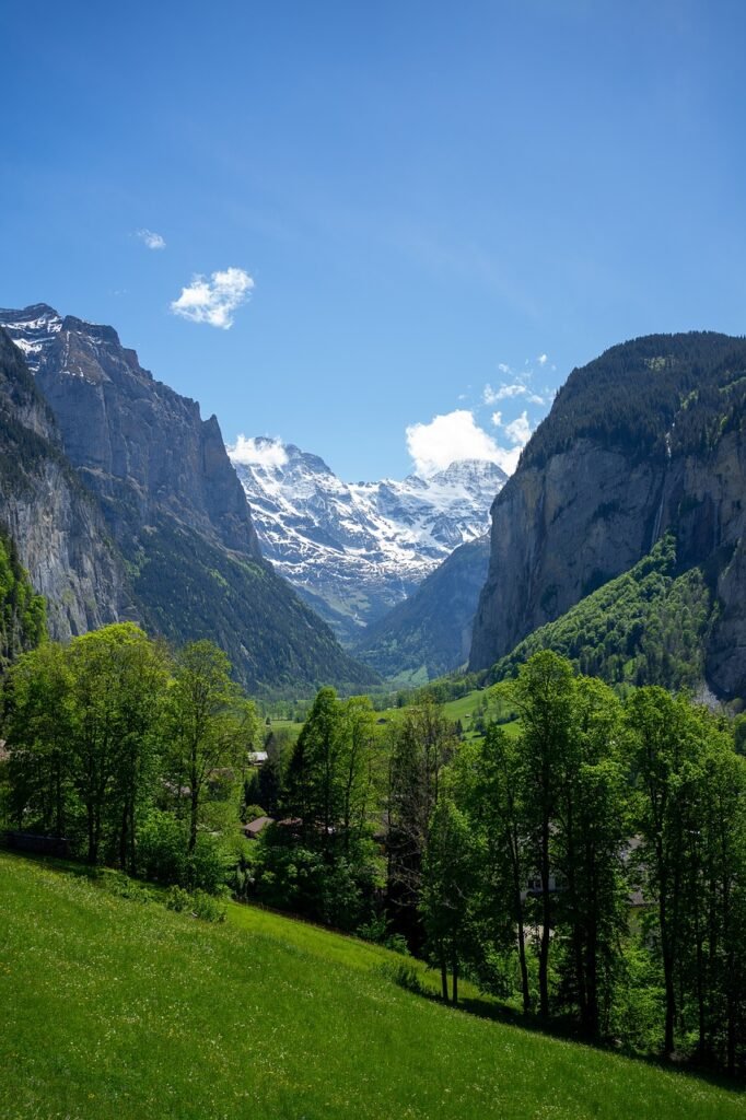 lauterbrunnen, switzerland, landscape-5168085.jpg