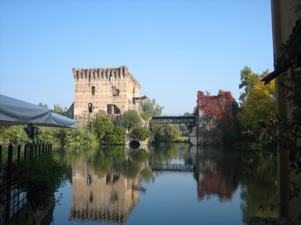 locarno, switzerland, castle-92465.jpg