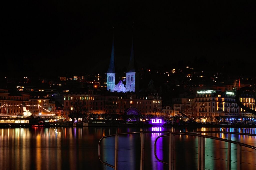 lucerne, night, landmark-4776549.jpg