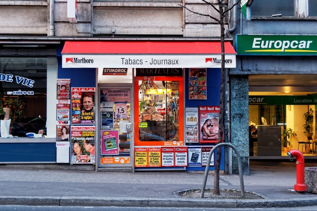 newspapers, load, lausanne-2610610.jpg