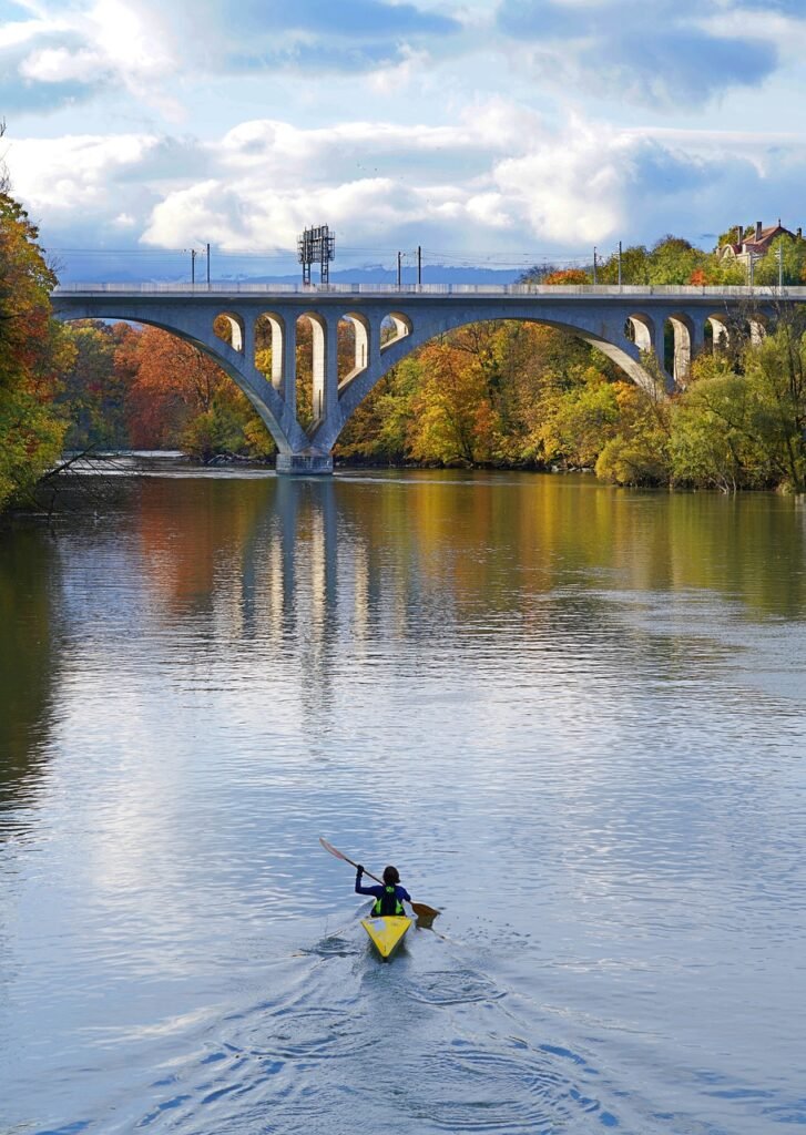 phone wallpaper, canoe, river-6861677.jpg