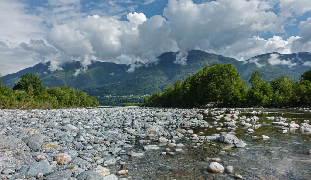 riverbed, maggia, stones-7228604.jpg