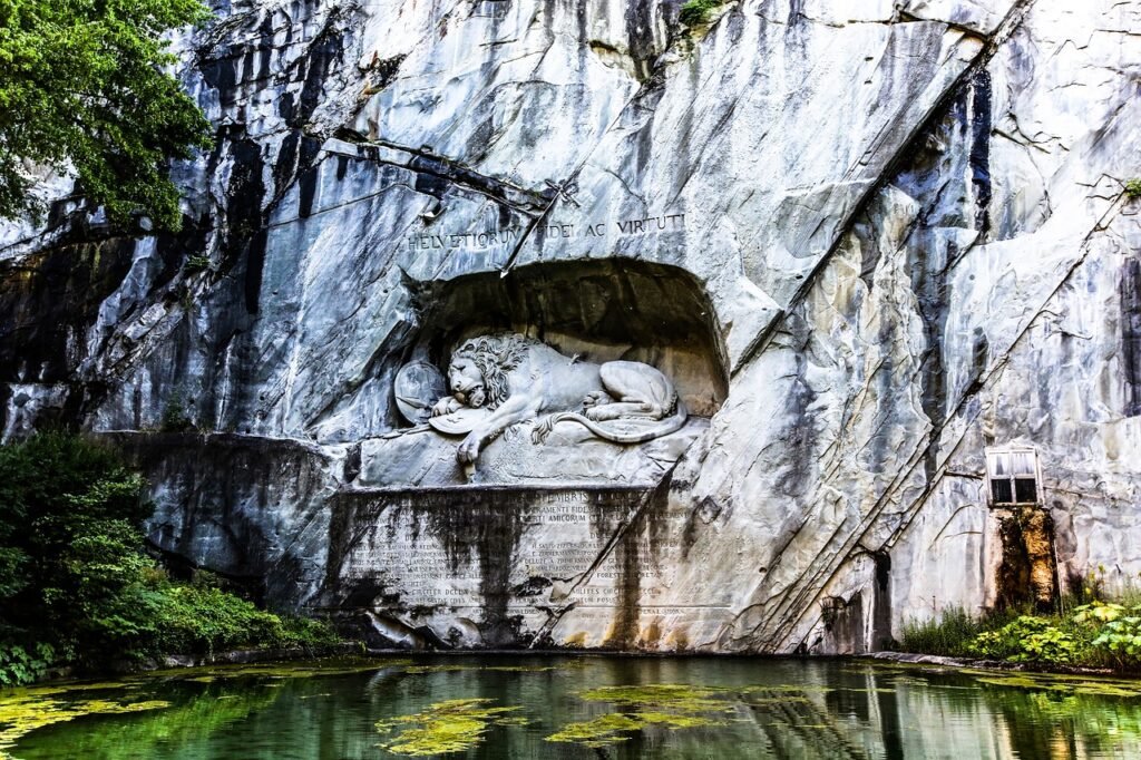 swiss, lucerne, mortal lion statue-1560621.jpg